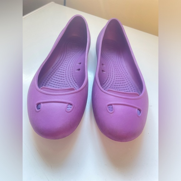 CROCS Shoes - Women's Purple Slip On Crocs Shoes Size 5
$15 Size:5 CROCS